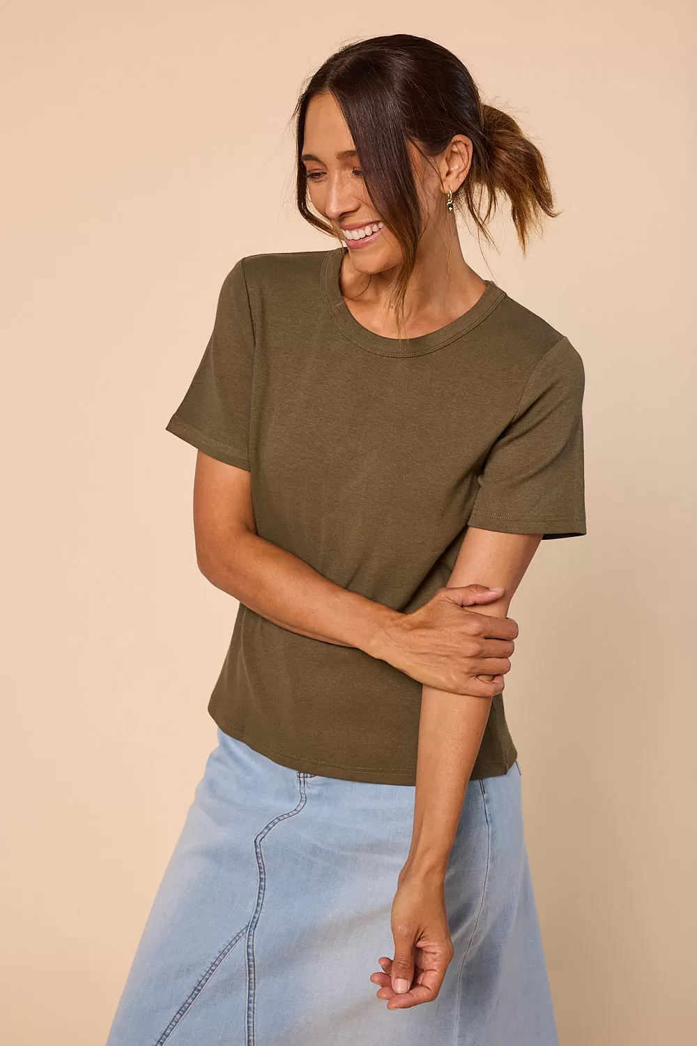 Adrift Ribbed Tee in Khaki