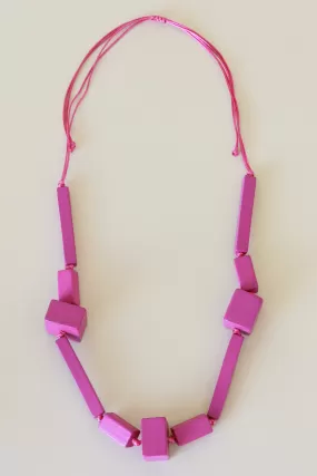 Betty Necklace in Pink