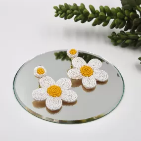 Darling Daisy Earrings White