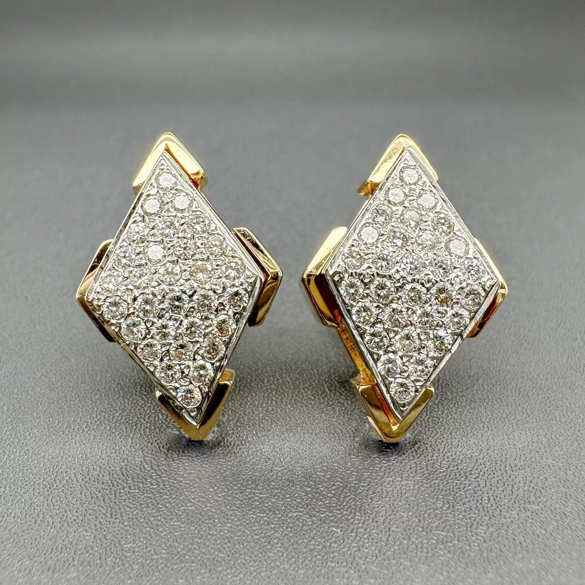 Estate 14K TT Gold 1.80ctw H-I/SI1-2 Diamond Earrings