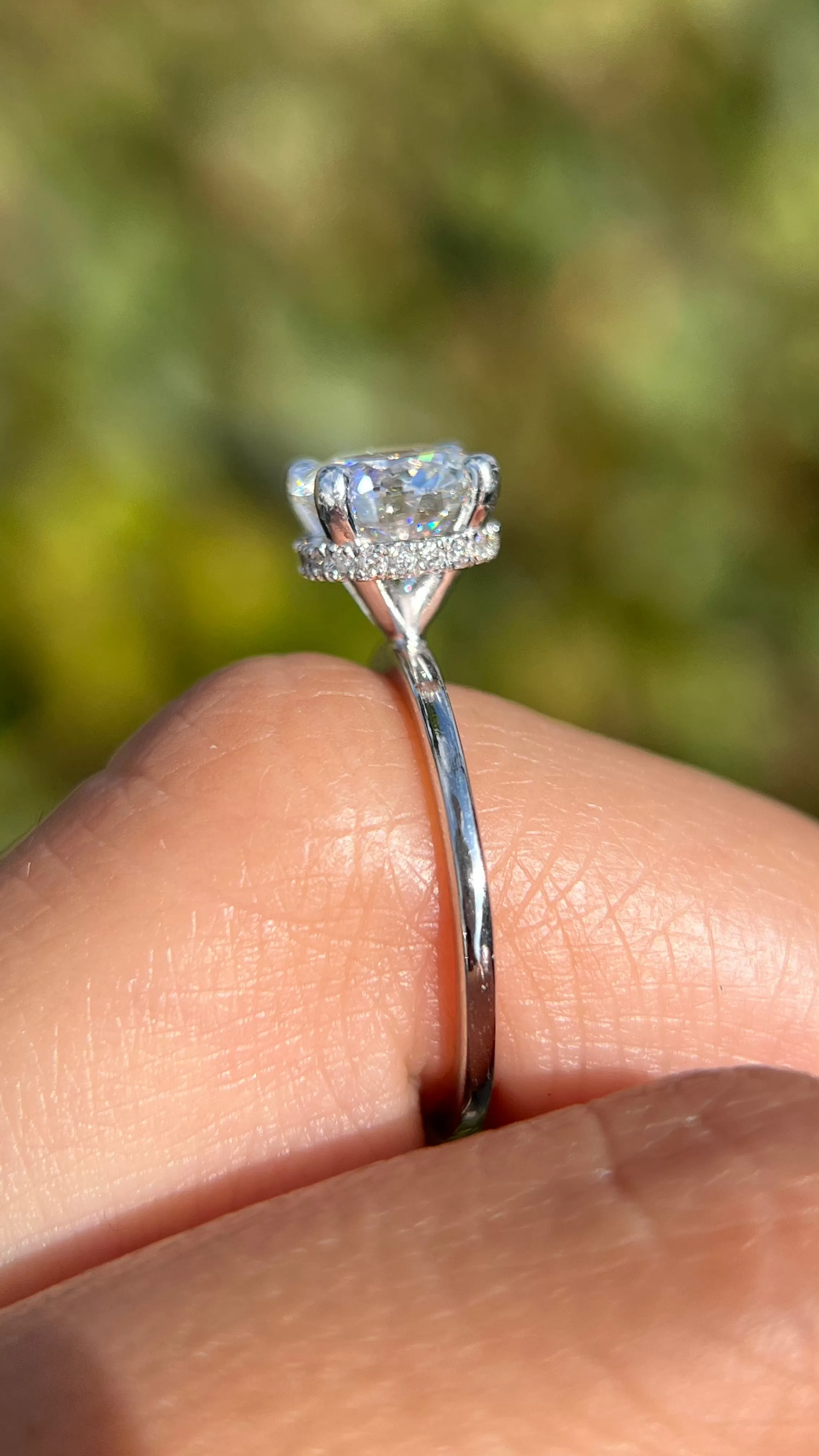 Evie 1.58ct F-VS1 Round Lab Diamond