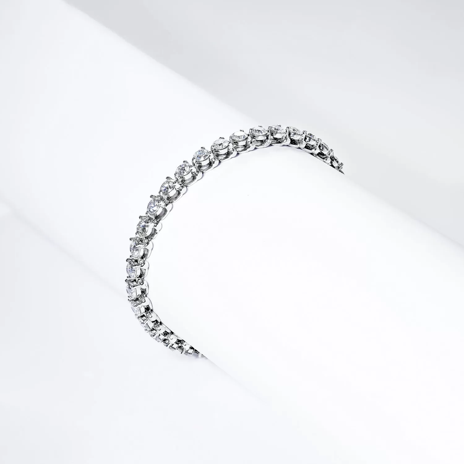 Madelyn 8 Carat Round Brilliant Single Row Diamond Tennis Bracelet in 14k White Gold