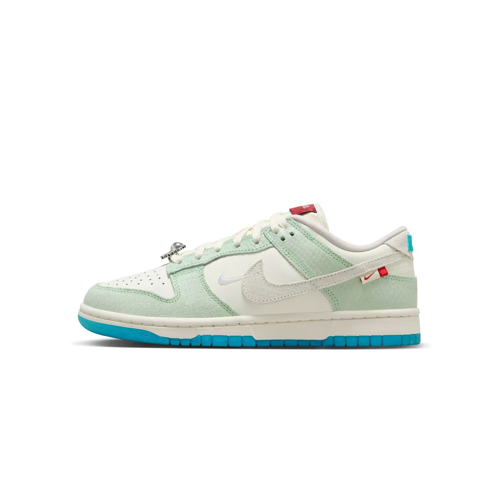 Nike Womens Dunk Low LX Shoes