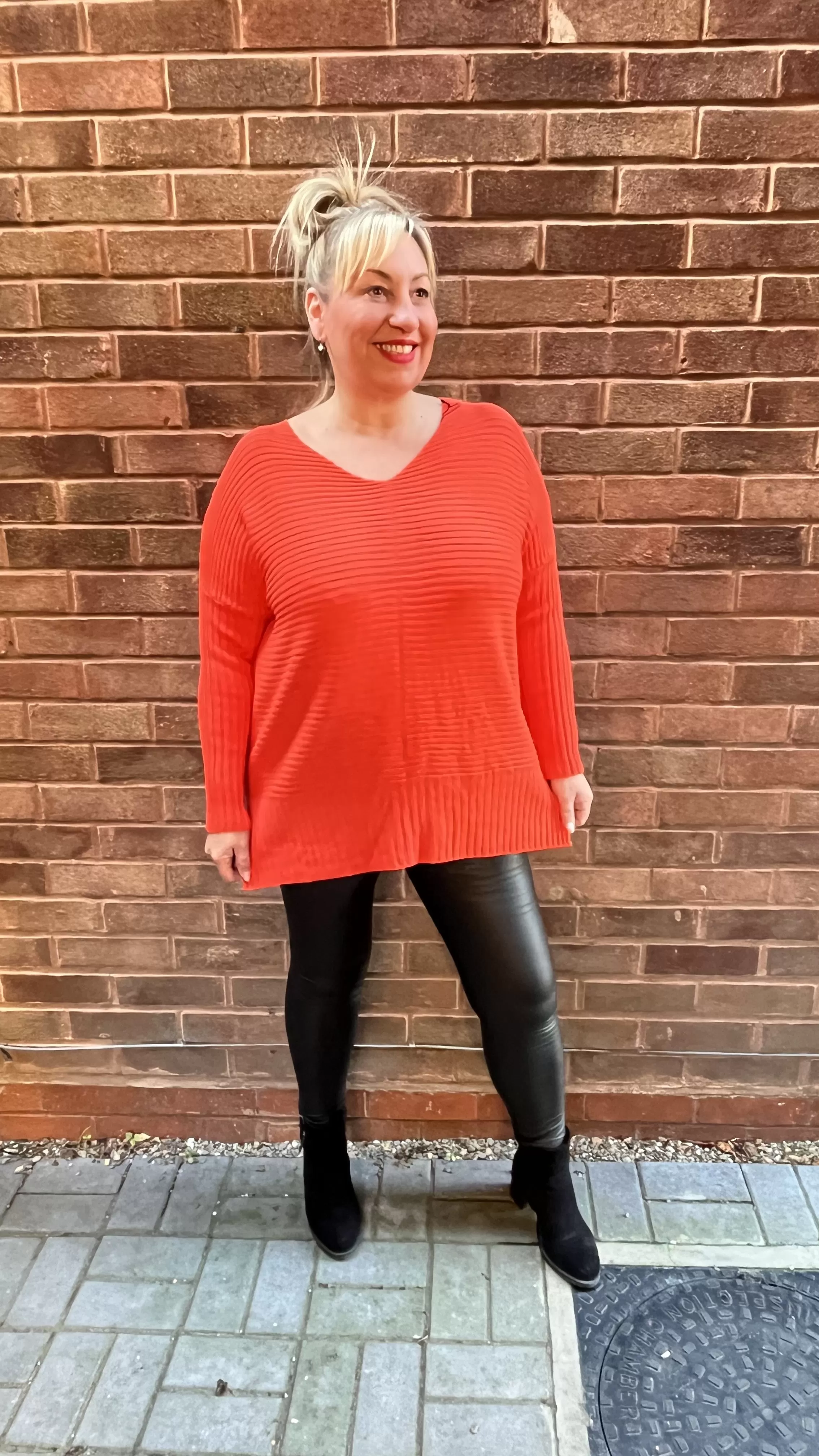 RACHEL Ribbed V-Neck Fine Knit Jumper