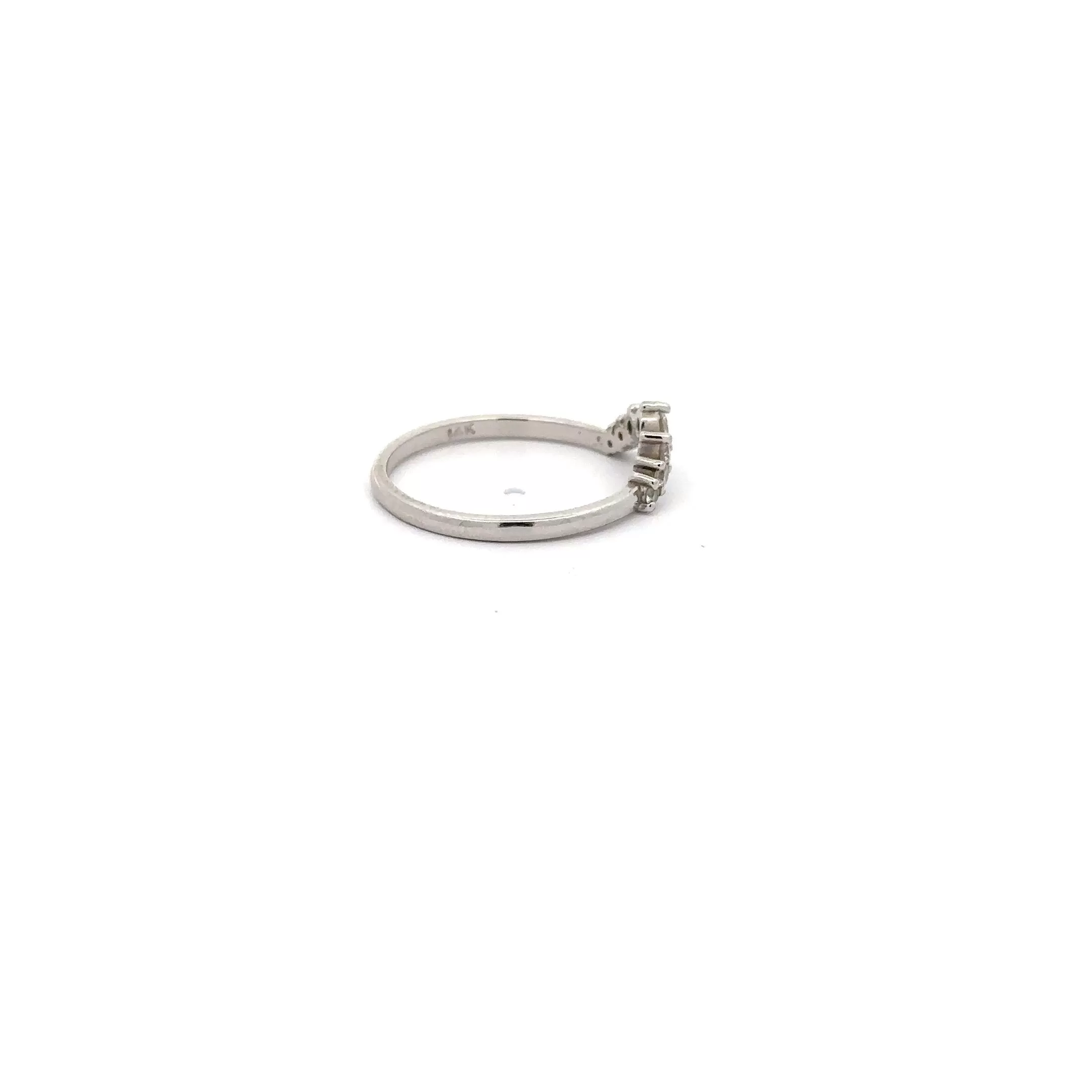 WD552 - Curved Diamond Ring